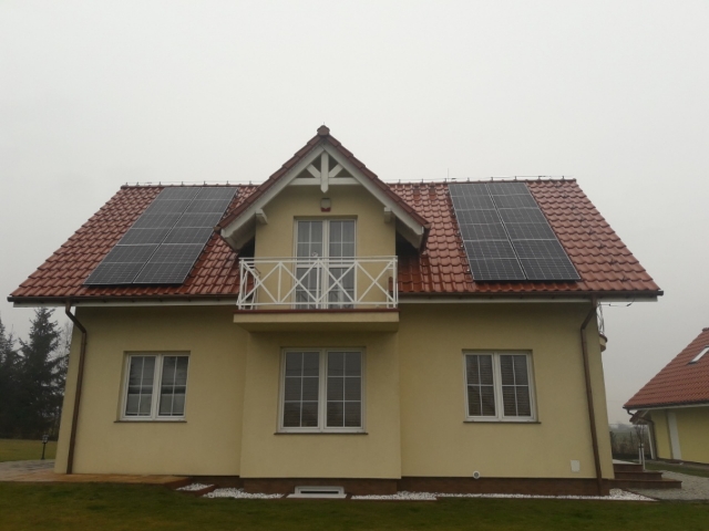 Panele 375 W czarna rama